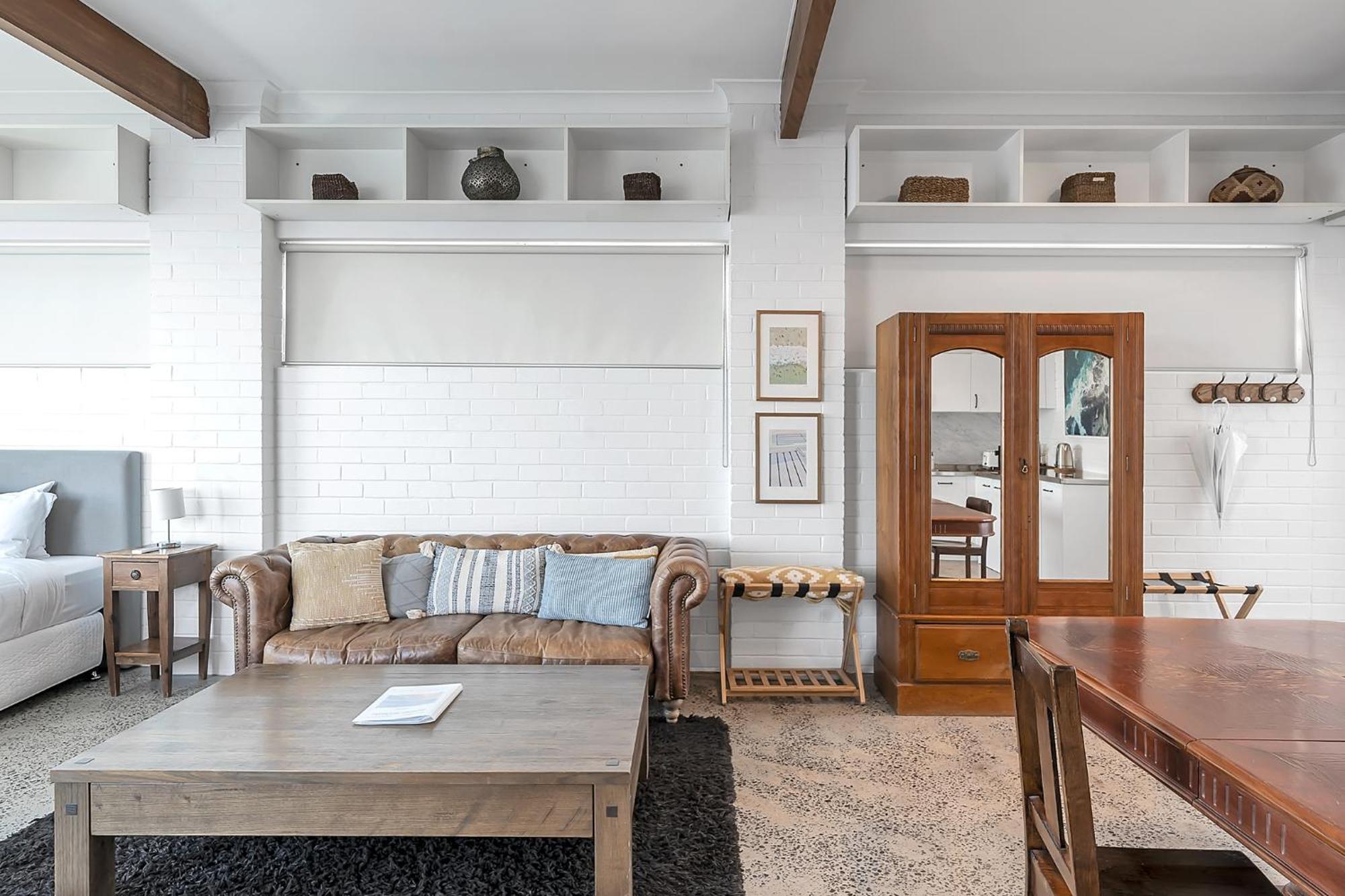 Upscale Cliffside Studio With Ocean Views North Bondi Sydney Exterior photo